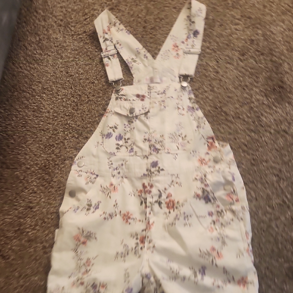 No Boundaries White Floral Overalls Romper Juniors Size Medium (7-9)